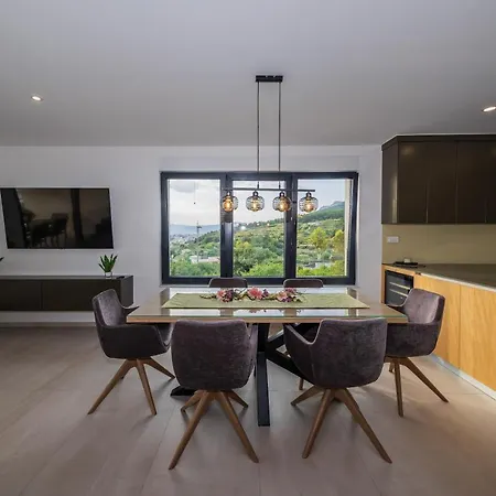 Luxury Bellevue Willa