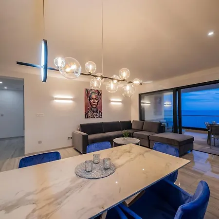 Luxury Bellevue *