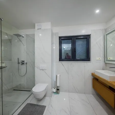 Luxury Bellevue Villa Podstrana