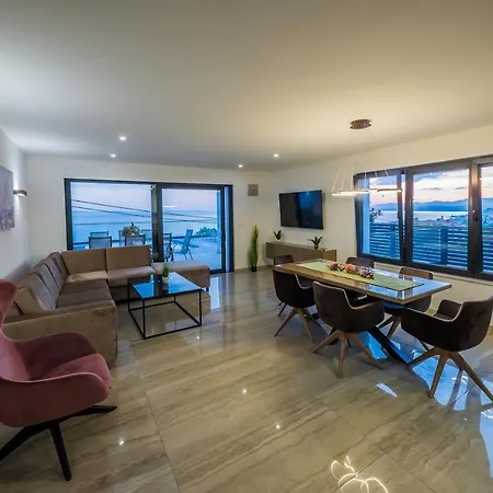 Luxury Bellevue Podstrana